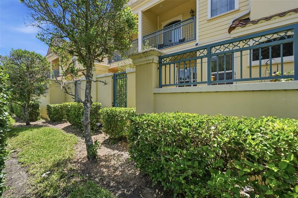 For Sale: $425,000 (4 beds, 2 baths, 2318 Square Feet)