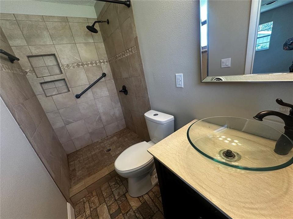 For Rent: $2,050 (3 beds, 2 baths, 1508 Square Feet)