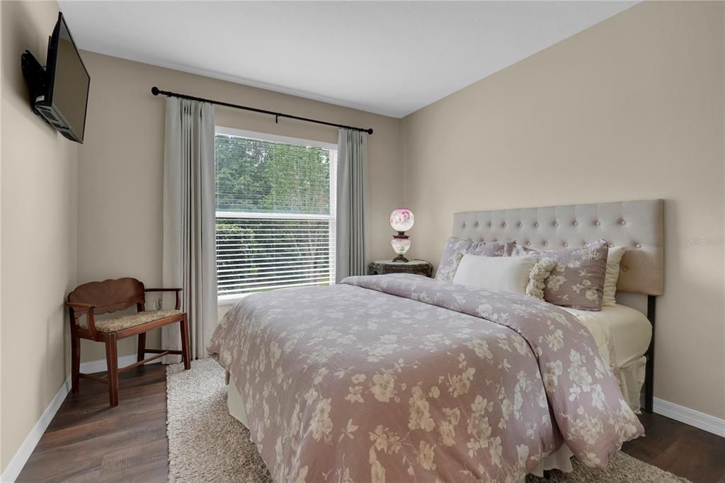 For Sale: $450,000 (3 beds, 2 baths, 1873 Square Feet)