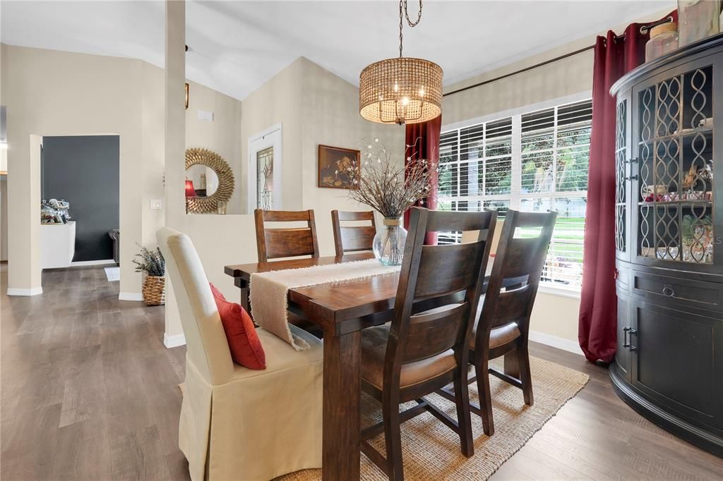 For Sale: $450,000 (3 beds, 2 baths, 1873 Square Feet)