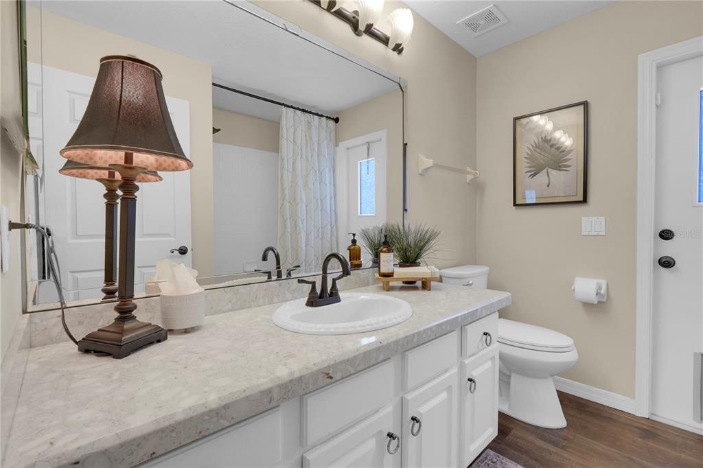 For Sale: $450,000 (3 beds, 2 baths, 1873 Square Feet)