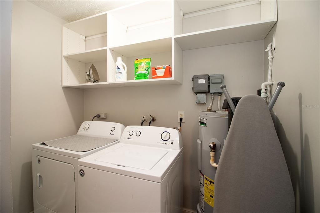 For Rent: $2,000 (3 beds, 1 baths, 1200 Square Feet)