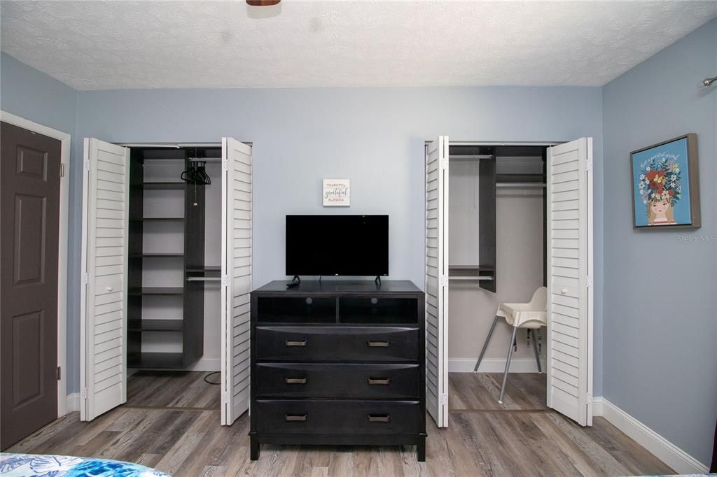 For Rent: $2,000 (3 beds, 1 baths, 1200 Square Feet)