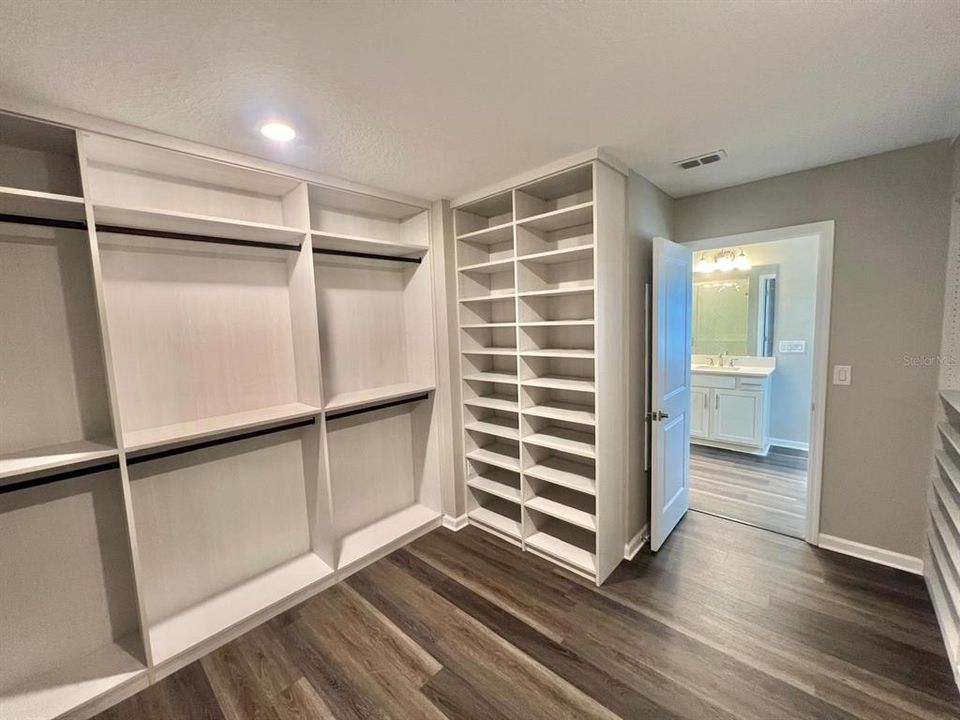 Active With Contract: $2,895 (4 beds, 2 baths, 2791 Square Feet)