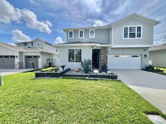 Active With Contract: $2,895 (4 beds, 2 baths, 2791 Square Feet)