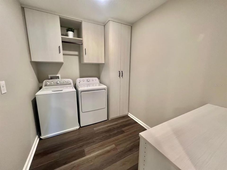 Active With Contract: $2,895 (4 beds, 2 baths, 2791 Square Feet)