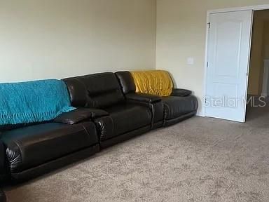 В аренду: $3,950 (5 спален, 3 ванн, 3261 Квадратных фут)