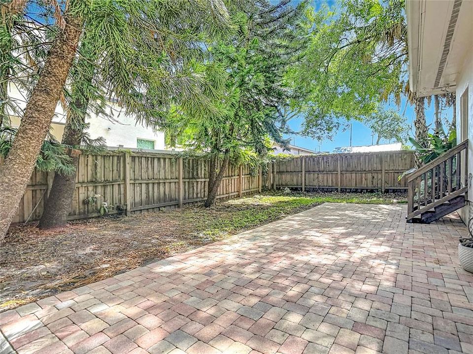 En Venta: $525,000 (4 camas, 2 baños, 1430 Pies cuadrados)