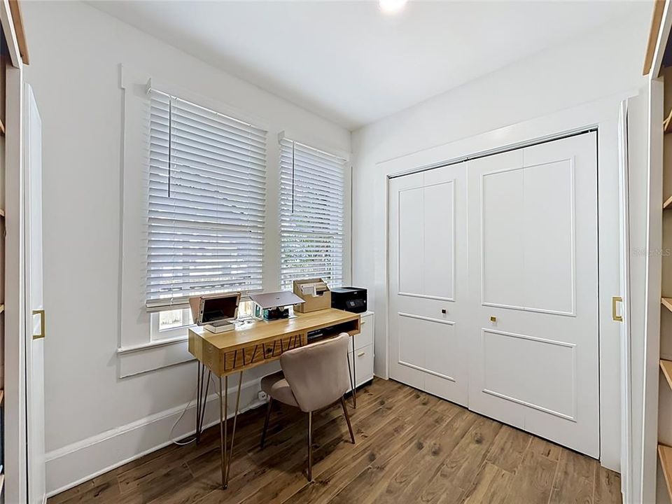 En Venta: $525,000 (4 camas, 2 baños, 1430 Pies cuadrados)