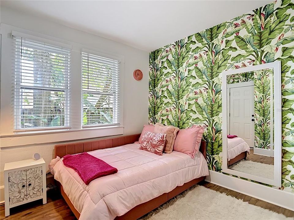 En Venta: $525,000 (4 camas, 2 baños, 1430 Pies cuadrados)