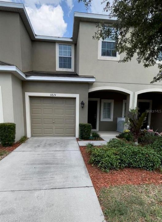 For Rent: $2,095 (3 beds, 2 baths, 1400 Square Feet)
