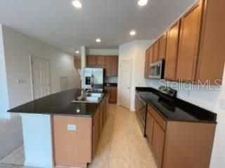 For Rent: $2,095 (3 beds, 2 baths, 1400 Square Feet)
