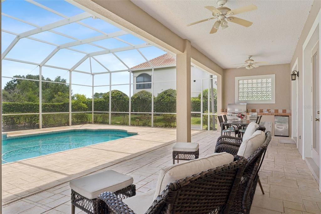 En Venta: $1,450,000 (5 camas, 4 baños, 3929 Pies cuadrados)