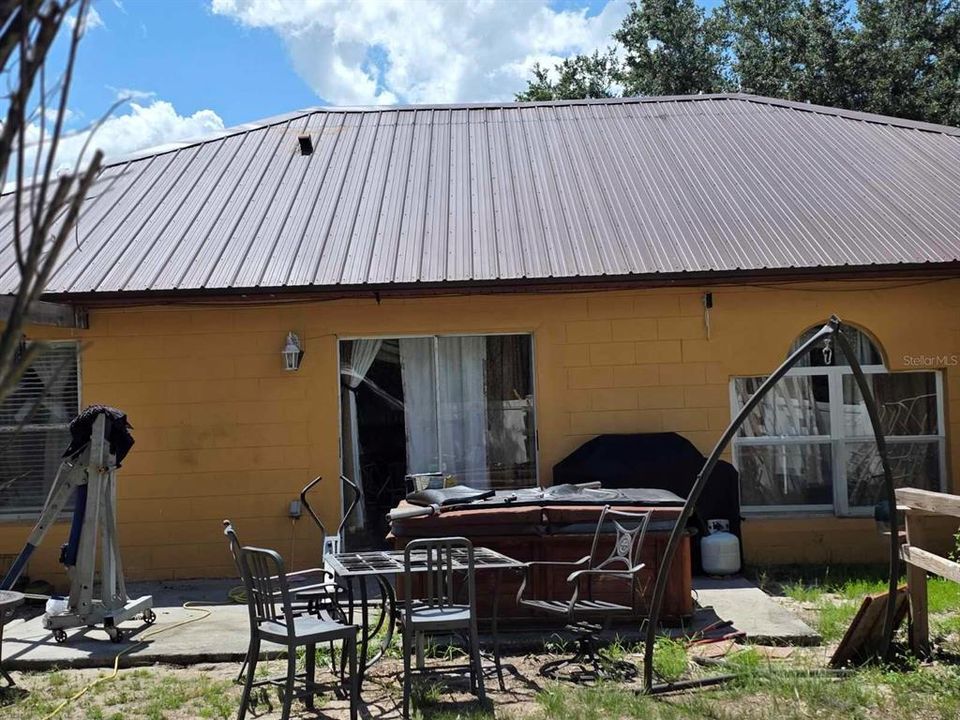 На продажу: $275,000 (4 спален, 2 ванн, 1768 Квадратных фут)