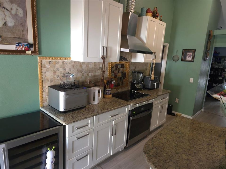 На продажу: $275,000 (4 спален, 2 ванн, 1768 Квадратных фут)