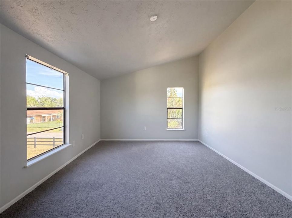 For Sale: $305,000 (3 beds, 2 baths, 1385 Square Feet)