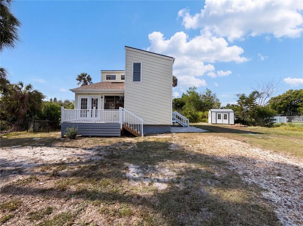 For Sale: $305,000 (3 beds, 2 baths, 1385 Square Feet)