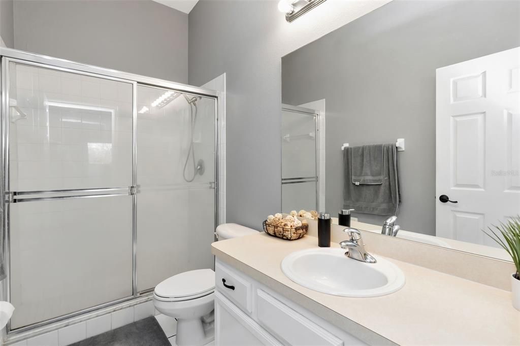 For Rent: $2,000 (2 beds, 2 baths, 1240 Square Feet)