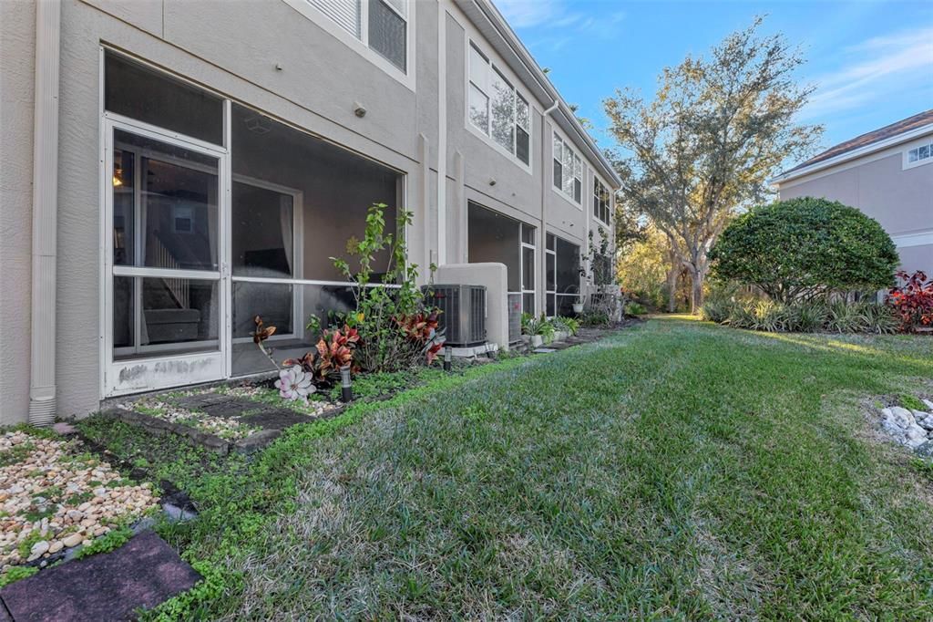 For Rent: $2,000 (2 beds, 2 baths, 1240 Square Feet)