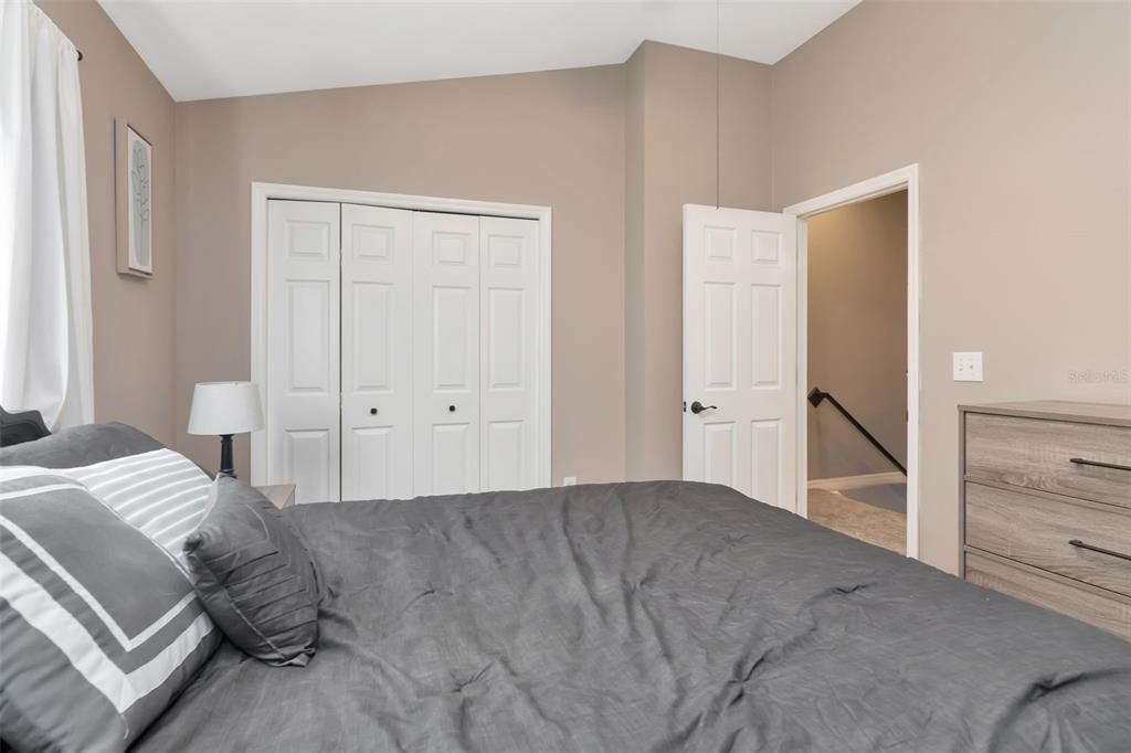 For Rent: $2,000 (2 beds, 2 baths, 1240 Square Feet)