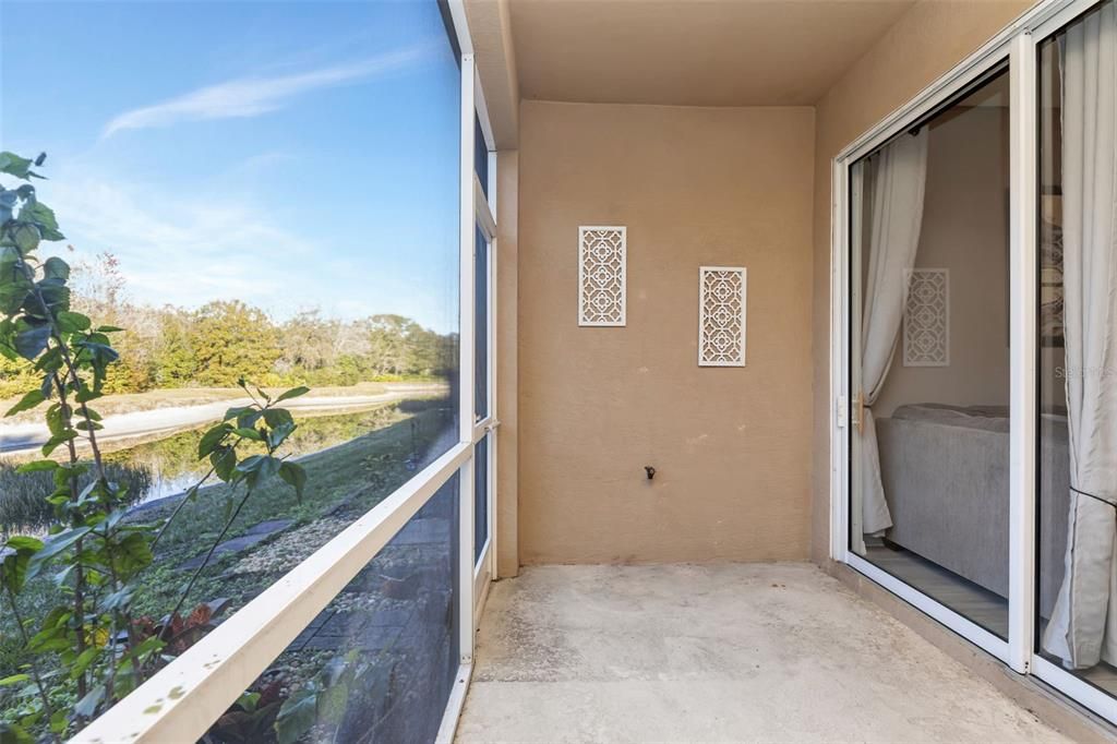 For Rent: $2,000 (2 beds, 2 baths, 1240 Square Feet)