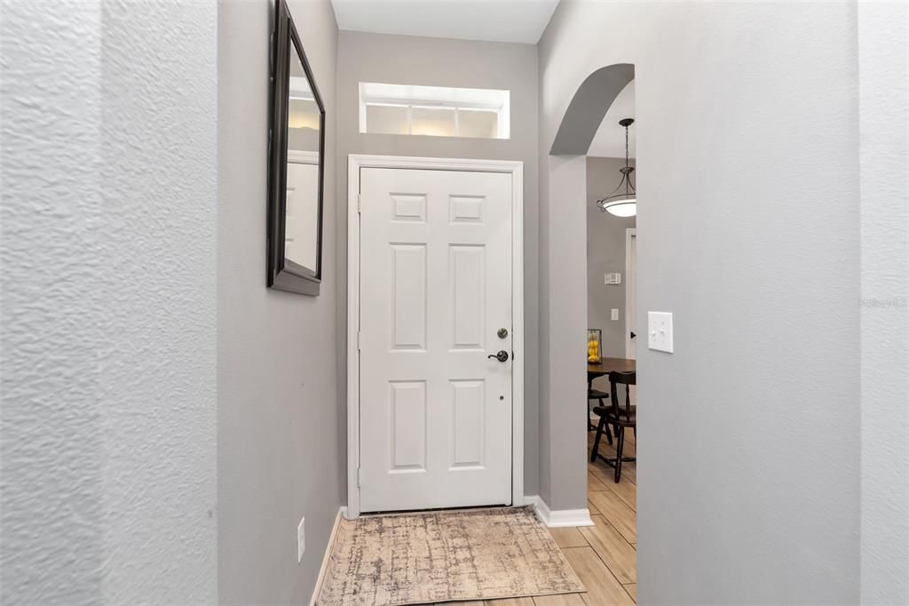For Rent: $2,000 (2 beds, 2 baths, 1240 Square Feet)