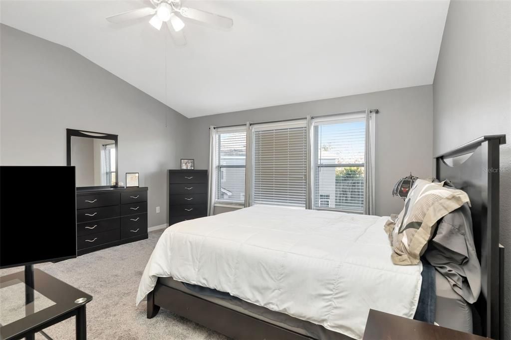 For Rent: $2,000 (2 beds, 2 baths, 1240 Square Feet)
