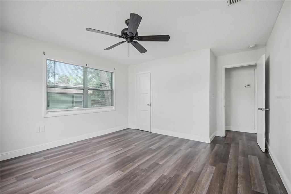 В аренду: $2,299 (3 спален, 2 ванн, 1328 Квадратных фут)