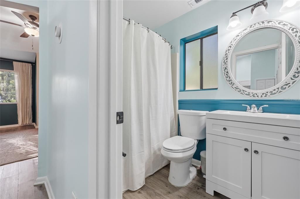 For Sale: $179,900 (3 beds, 2 baths, 976 Square Feet)