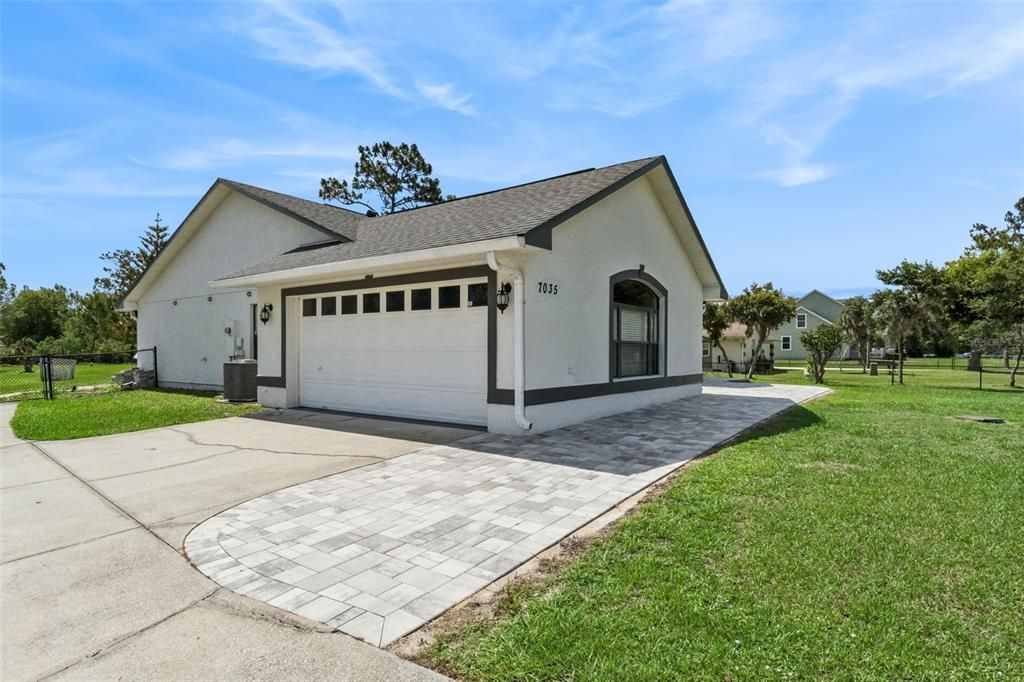 En Venta: $580,000 (3 camas, 2 baños, 1736 Pies cuadrados)