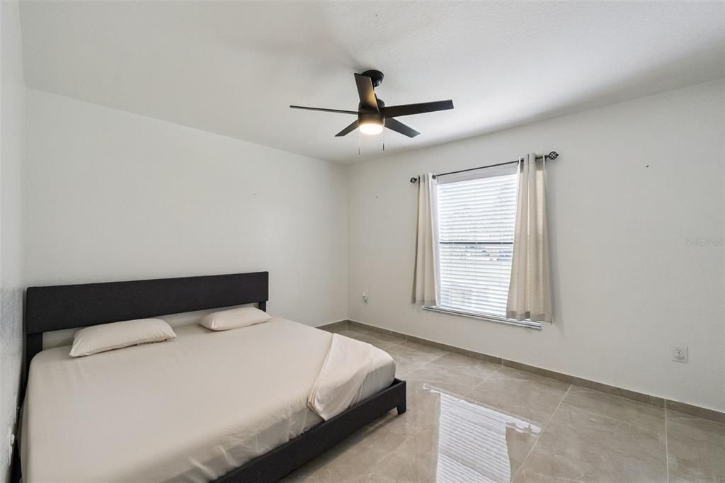 En Venta: $580,000 (3 camas, 2 baños, 1736 Pies cuadrados)