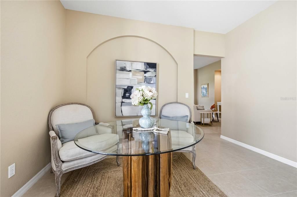 For Sale: $285,000 (2 beds, 2 baths, 1606 Square Feet)