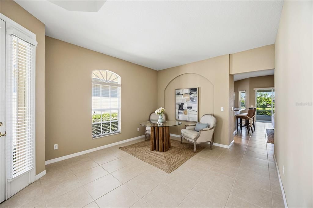 For Sale: $285,000 (2 beds, 2 baths, 1606 Square Feet)