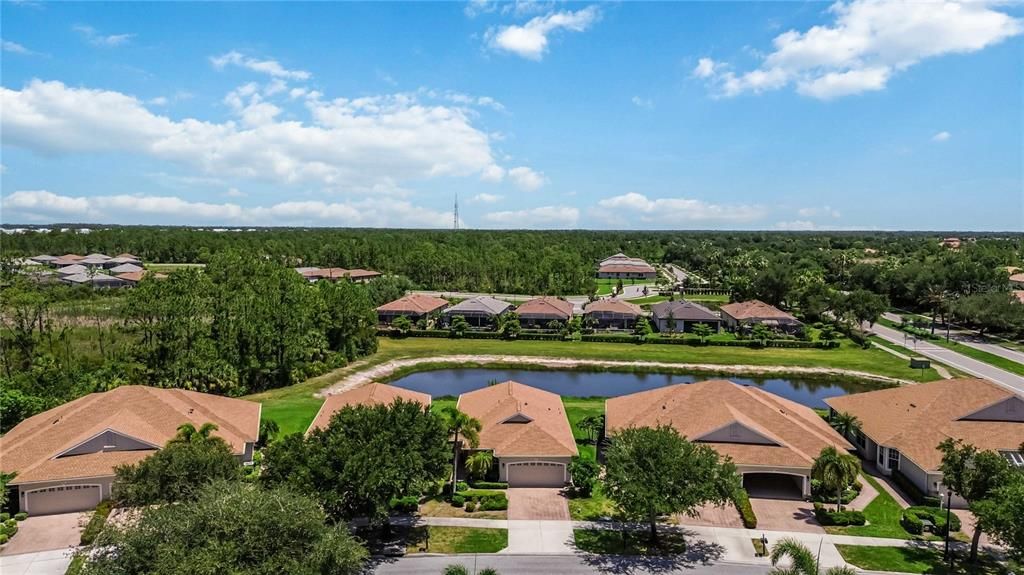 For Sale: $285,000 (2 beds, 2 baths, 1606 Square Feet)