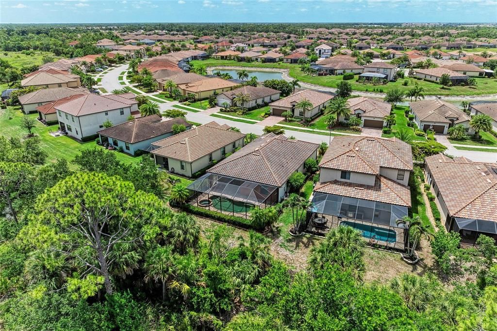 En Venta: $470,900 (4 camas, 3 baños, 2032 Pies cuadrados)