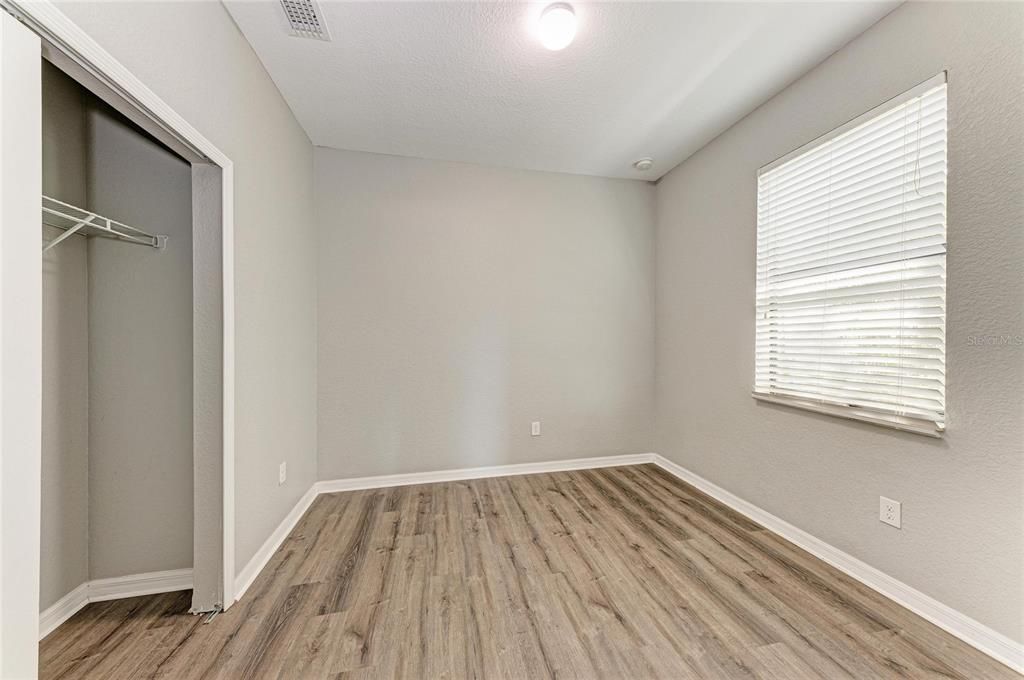 En Venta: $470,900 (4 camas, 3 baños, 2032 Pies cuadrados)