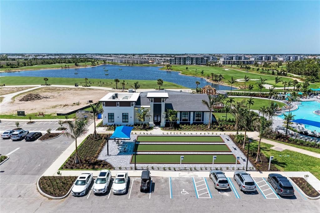 En Venta: $470,900 (4 camas, 3 baños, 2032 Pies cuadrados)