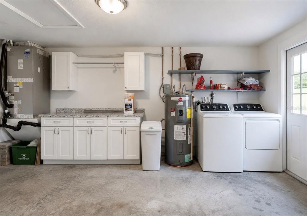 Active With Contract: $329,900 (3 beds, 2 baths, 1433 Square Feet)