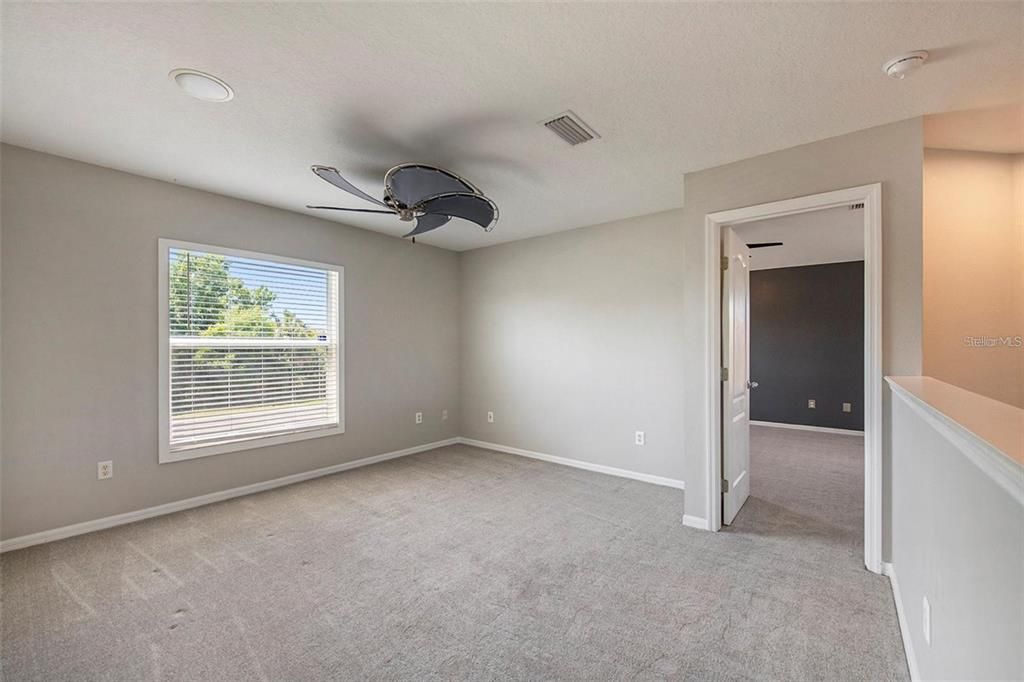 For Rent: $2,595 (4 beds, 2 baths, 2460 Square Feet)
