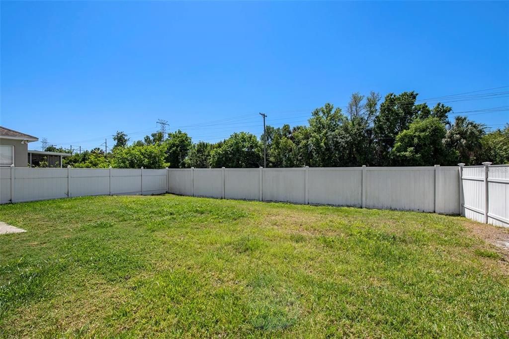 For Rent: $2,595 (4 beds, 2 baths, 2460 Square Feet)