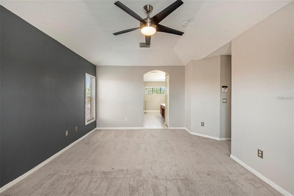 For Rent: $2,595 (4 beds, 2 baths, 2460 Square Feet)