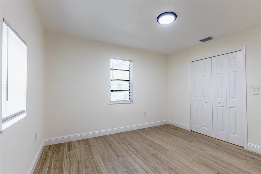 For Sale: $224,900 (3 beds, 1 baths, 1054 Square Feet)