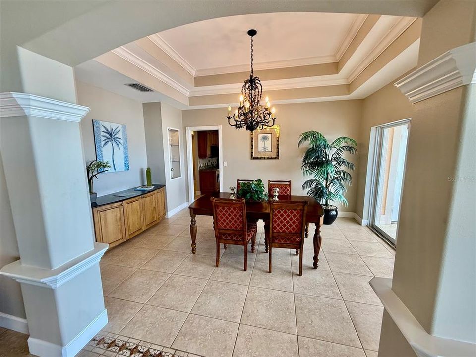 For Rent: $9,000 (3 beds, 3 baths, 3137 Square Feet)