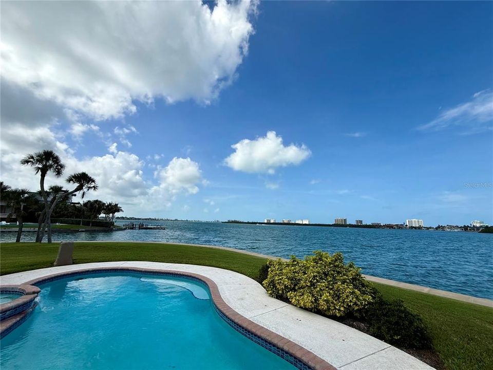 For Rent: $9,000 (3 beds, 3 baths, 3137 Square Feet)