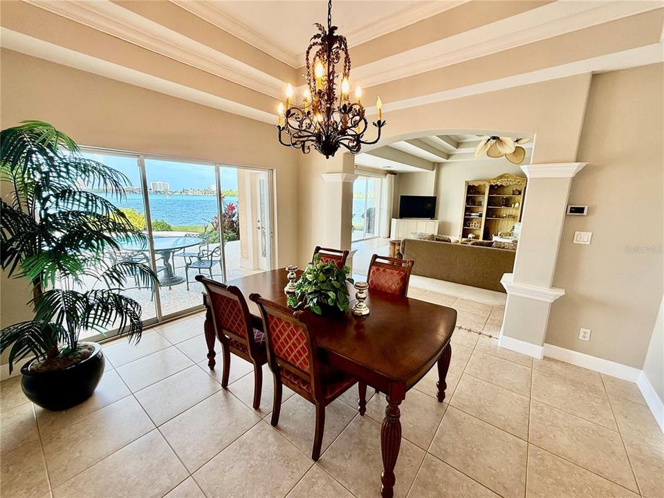 For Rent: $9,000 (3 beds, 3 baths, 3137 Square Feet)