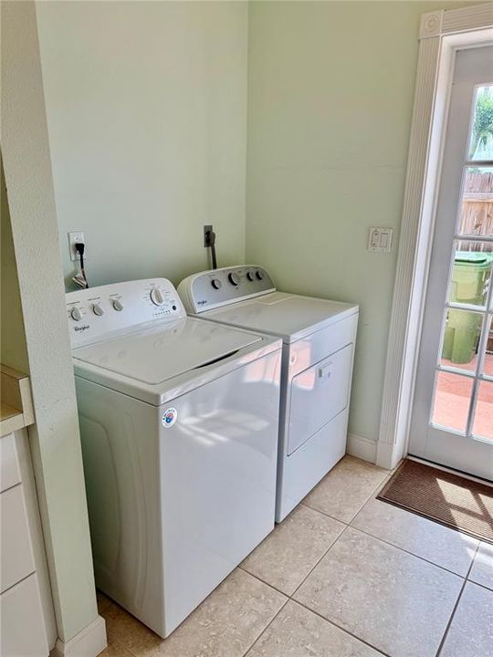 For Rent: $9,000 (3 beds, 3 baths, 3137 Square Feet)