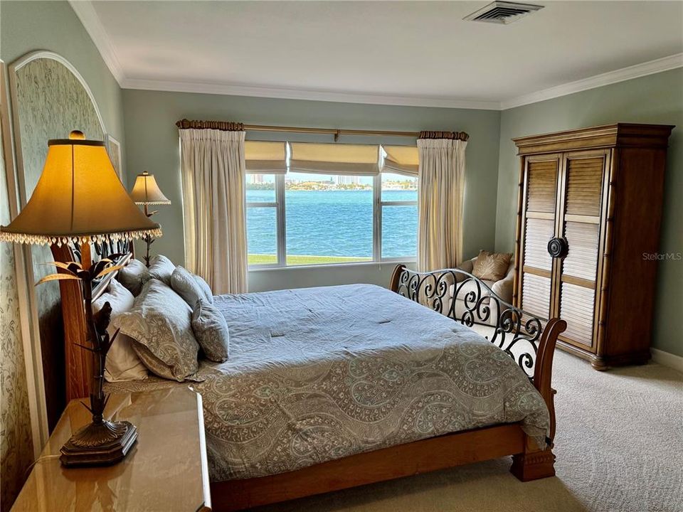 For Rent: $9,000 (3 beds, 3 baths, 3137 Square Feet)