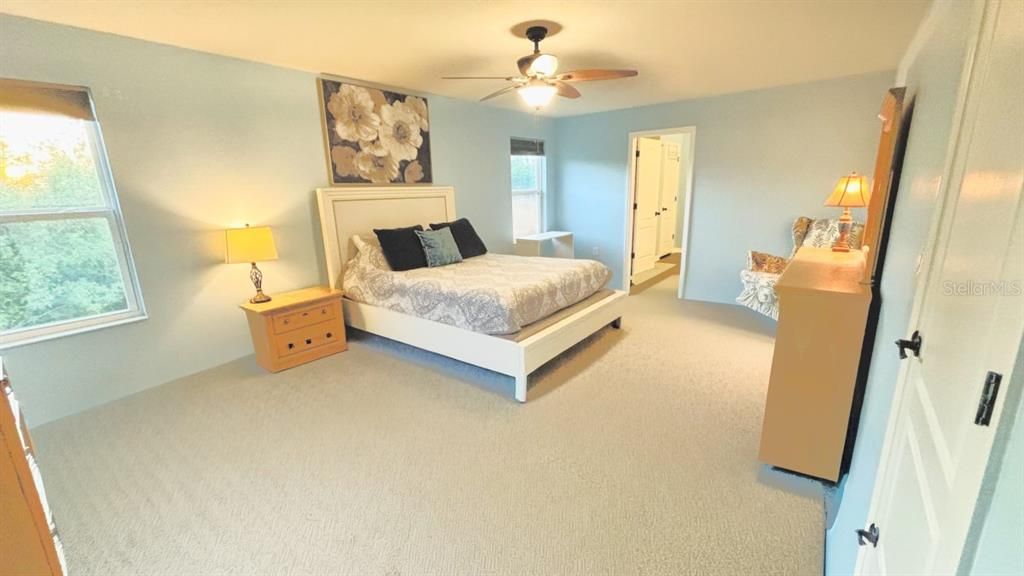 For Rent: $3,199 (4 beds, 3 baths, 2650 Square Feet)