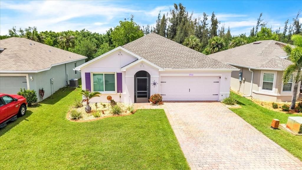 На продажу: $299,900 (3 спален, 2 ванн, 1690 Квадратных фут)