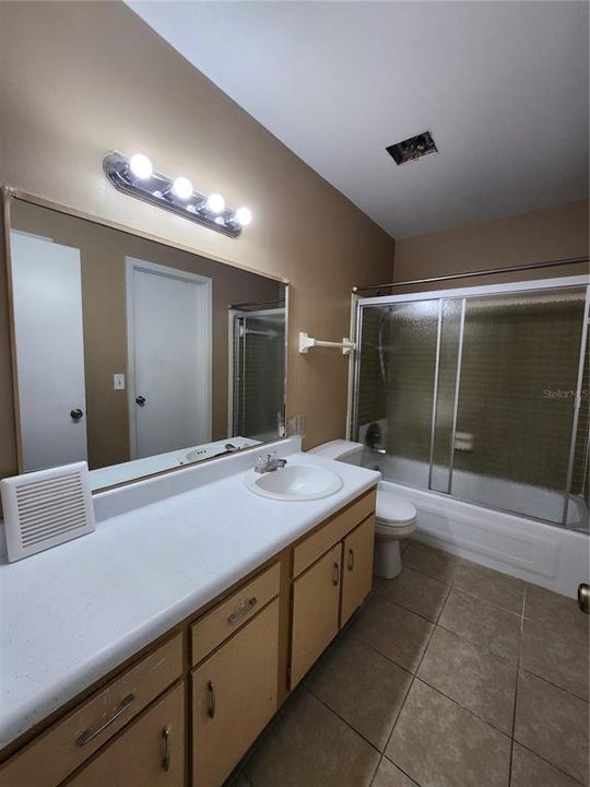 For Rent: $1,595 (2 beds, 1 baths, 1520 Square Feet)